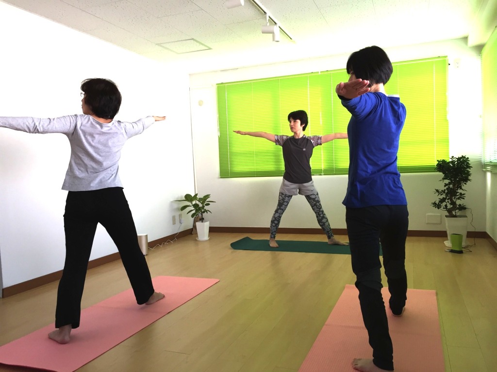 ヨガレッスン